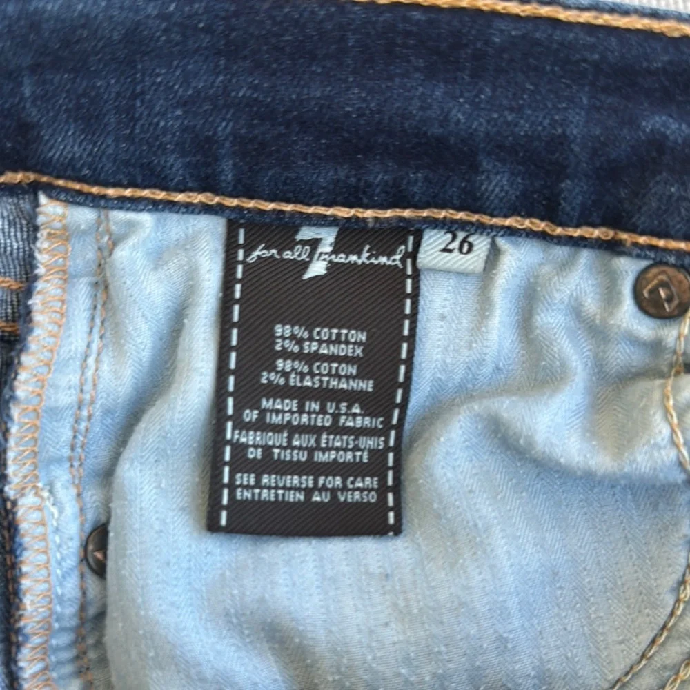 Upcycled Embroidered Denim Shorts • Size 26